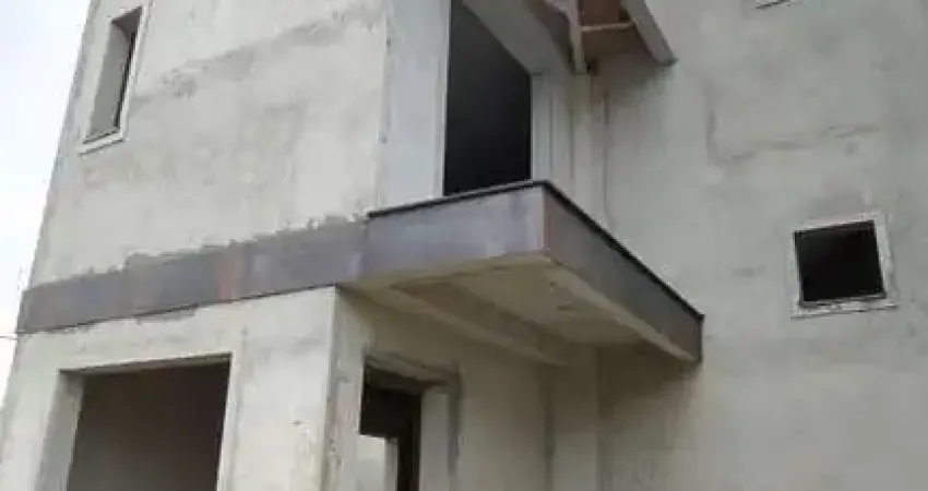 Sobrado para venda em cidade industrial de 68.00m² com 3 quartos, 1 suite e 1 garagem