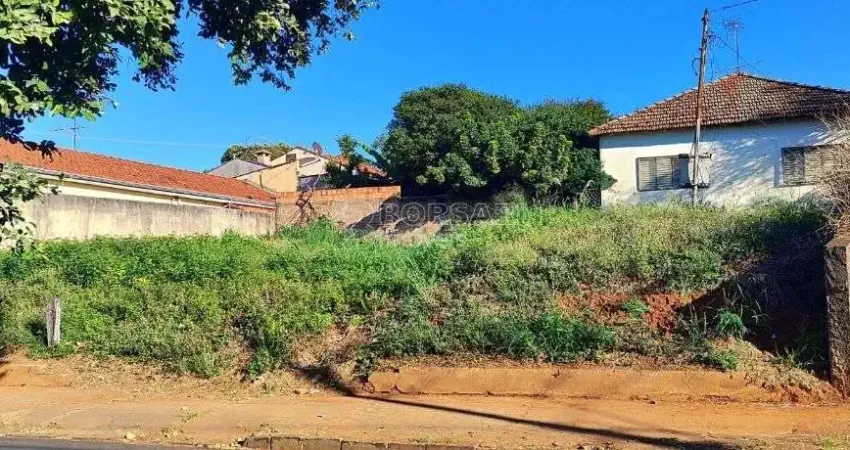Terreno à venda na Rua Gaspar Abrita, Vila Ferroviária, Araraquara