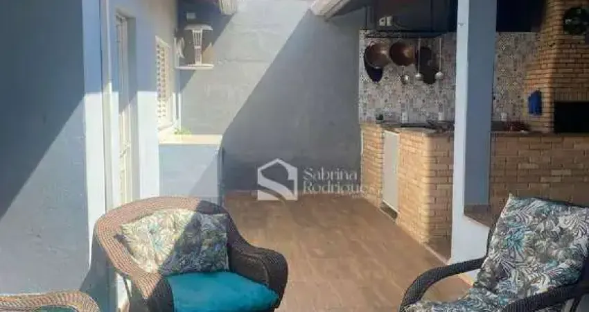 Casa para venda em centro de 171.00m² com 4 quartos, 1 suite e 4 garagens