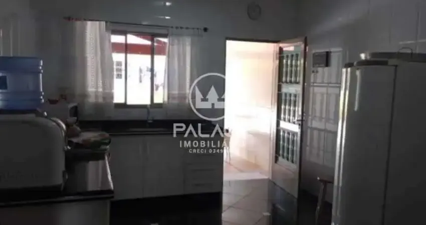 Casa para venda em centro (ártemis) de 257.00m² com 3 quartos, 1 suite e 4 garagens