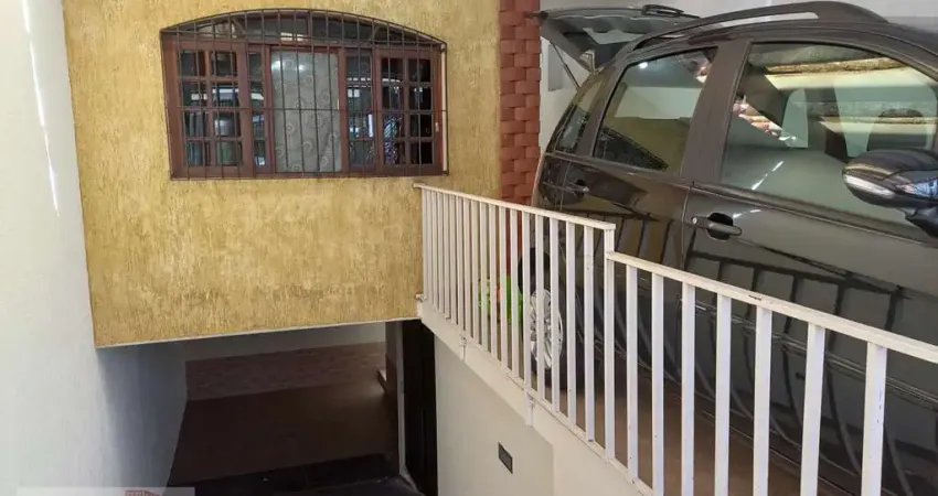 Sobrado para venda em centro de 126.00m² com 3 quartos, 1 suite e 3 garagens