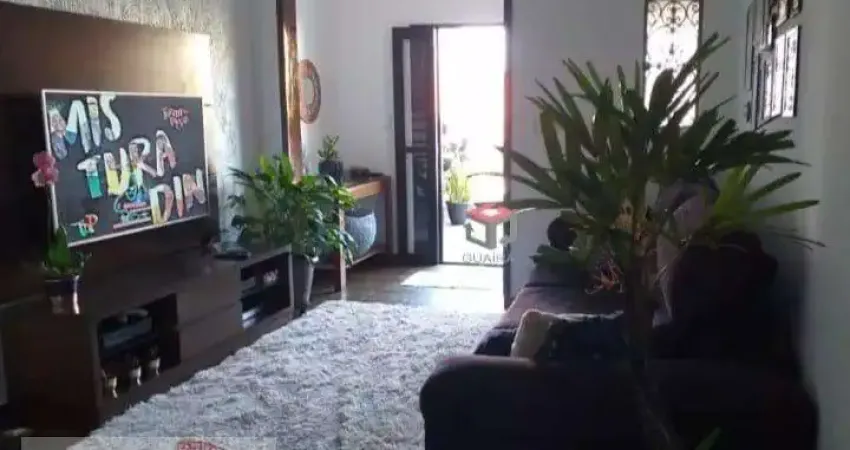 Sobrado para venda em centro de 130.00m² com 3 quartos, 1 suite e 1 garagem