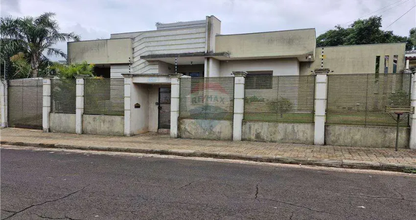 Casa para venda em vila residencial a de 413.00m² com 7 quartos e 3 suites