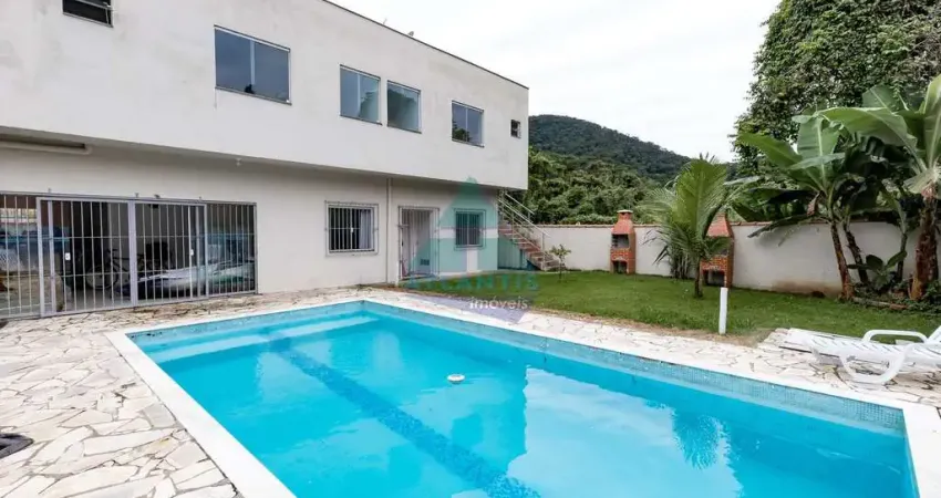 Loja para venda em praia da lagoinha - bairro de 286.00m² com 8 quartos, 2 suites e 8 garagens