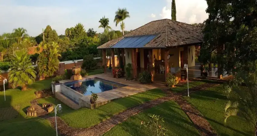 Chácara para venda em colinas do mosteiro de itaici de 813.00m² com 6 quartos, 3 suites e 8 garagens