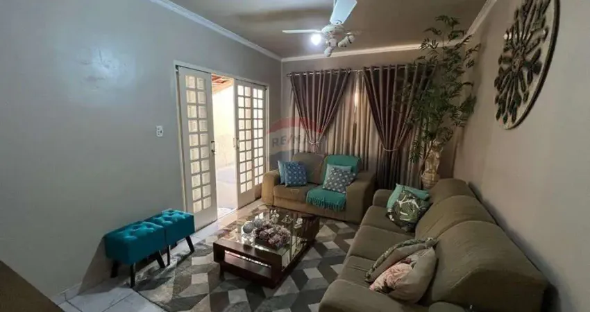 Casa para venda em parque das árvores de 142.00m² com 2 quartos e 3 garagens