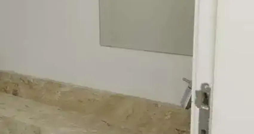 Sala comercial para alugar em centro de 46.00m² com 1 garagem