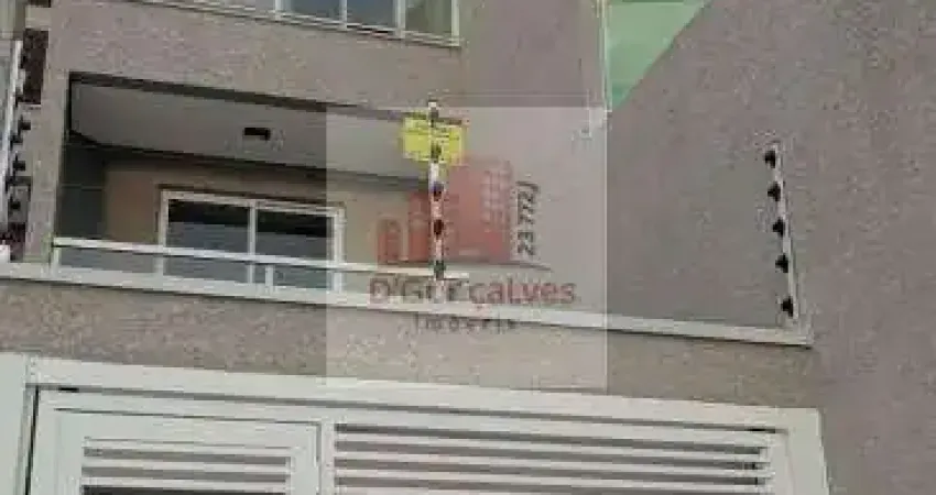 Sobrado para venda em centro de 130.00m² com 3 quartos, 1 suite e 2 garagens