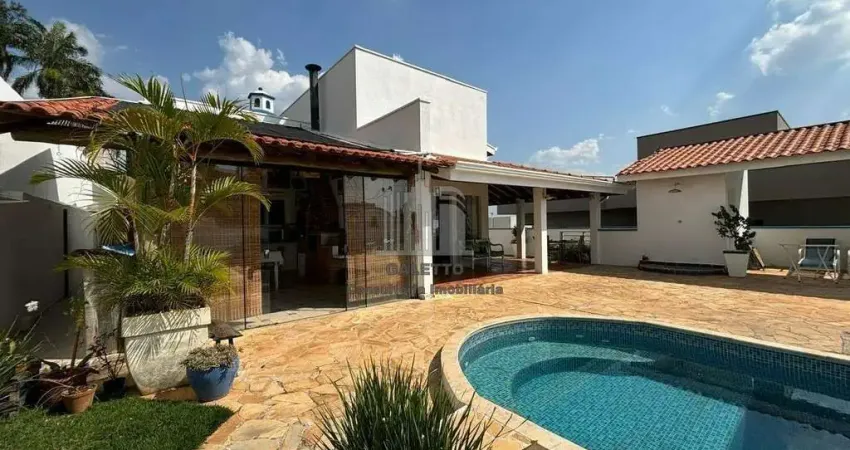 Casa para venda em centro de 348.60m² com 3 quartos, 2 suites e 4 garagens