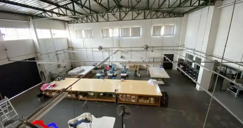 Sala comercial para venda em tietê de 1370.00m² com 10 garagens