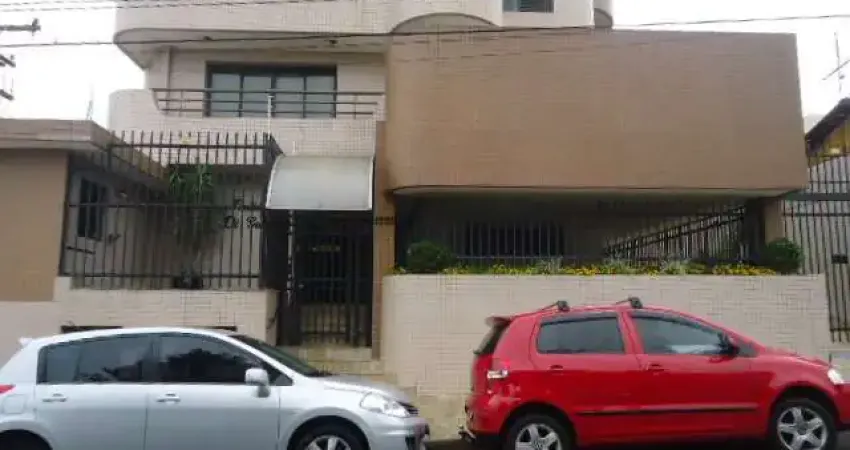 Apartamento para venda em centro de 238.00m² com 4 quartos, 1 suite e 2 garagens