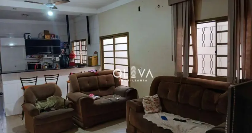 Casa para venda em parque residencial lauriano tebar ii de 130.00m² com 3 quartos, 1 suite e 3 garagens