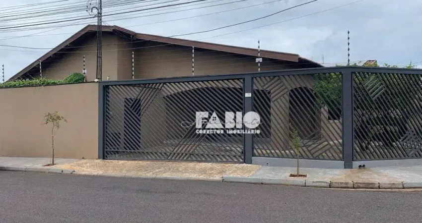 Casa para venda em jardim municipal de 250.00m² com 3 quartos, 1 suite e 3 garagens