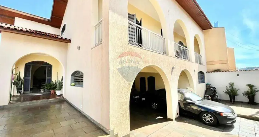 Sobrado para venda em parque dos bandeirantes de 330.00m² com 4 quartos, 3 suites e 2 garagens