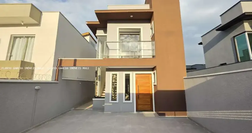 Sobrado para venda em mogi moderno de 130.00m² com 3 quartos, 1 suite e 2 garagens