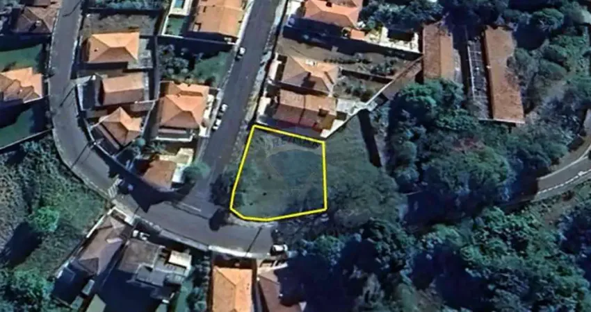 Terreno à venda no Centro, São Pedro 