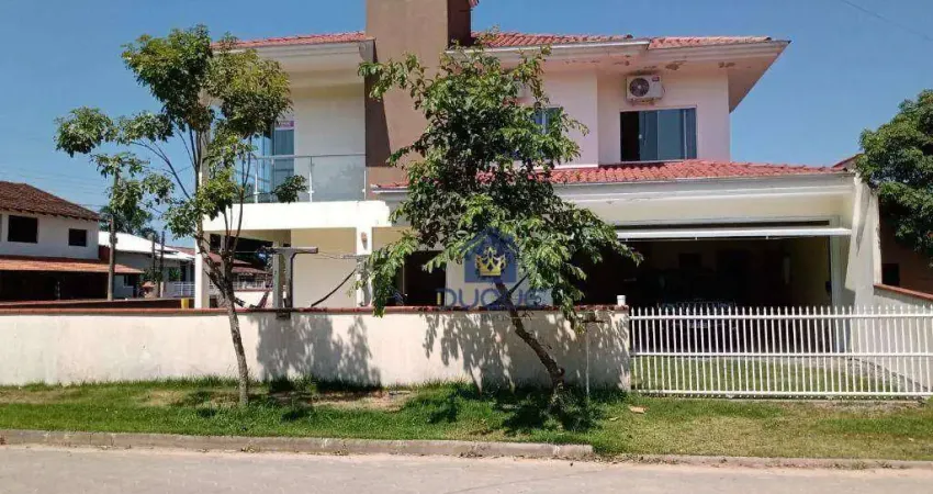 Sobrado para venda em praia de ubatuba de 180.00m² com 4 quartos, 1 suite e 2 garagens