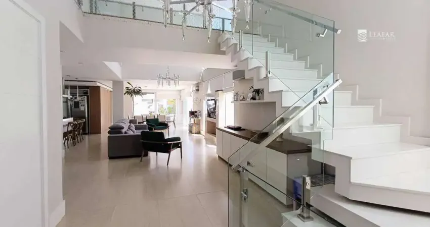 Sobrado para venda em fazenda rodeio de 290.00m² com 3 quartos, 1 suite e 4 garagens