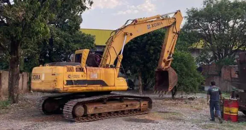 Galpão / depósito / armazém para alugar em campestre de 550.00m² com 10 garagens