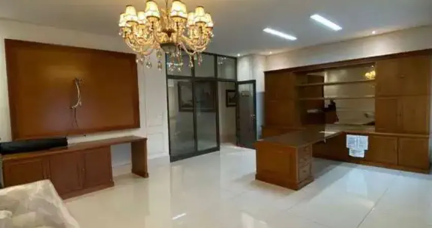 Prédio comercial para alugar em vila santo antônio de 650.00m² com 15 garagens