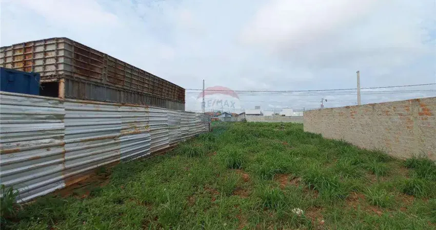 Terreno para venda em jardim sakaida de 200.00m² com 1 quarto, 1 suite e 1 garagem