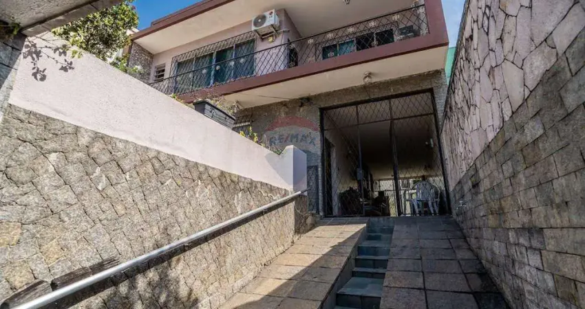 Casa para venda em freguesia (ilha do governador) de 423.00m² com 6 quartos, 2 suites e 4 garagens
