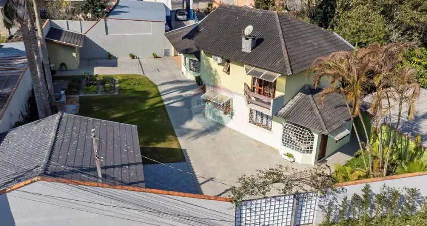 Sobrado para venda em tingui de 330.00m² com 5 quartos, 1 suite e 4 garagens