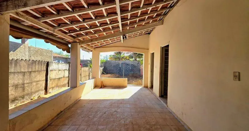 Casa com 3 quartos à venda na Rua Valentim Gerbi, 128, Vila Nova Estiva, Estiva Gerbi