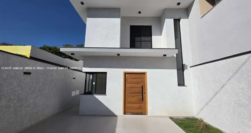 Sobrado para venda em mogi moderno de 125.00m² com 3 quartos, 1 suite e 3 garagens