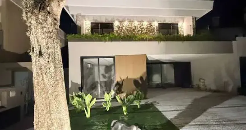 Casa para venda em residencial 3 de 300.00m² com 4 quartos, 4 suites e 4 garagens