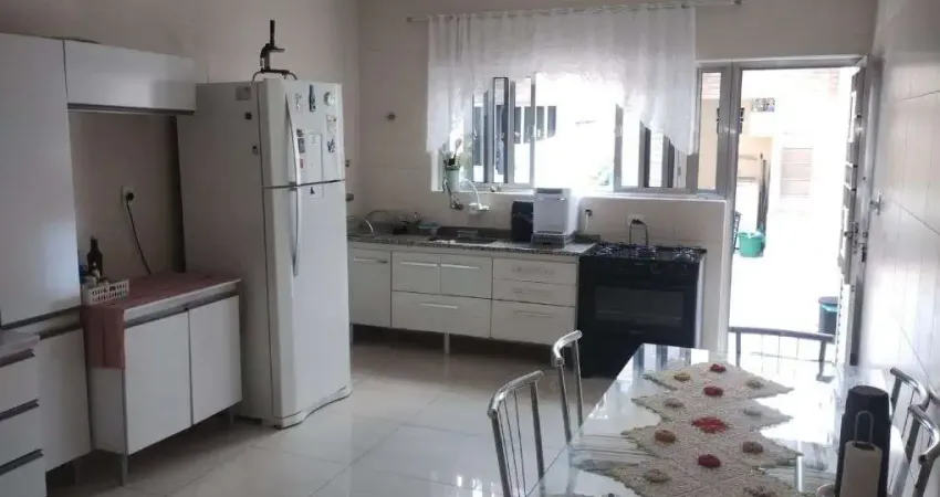 Sobrado para venda em jardim popular de 156.00m² com 3 quartos e 2 garagens