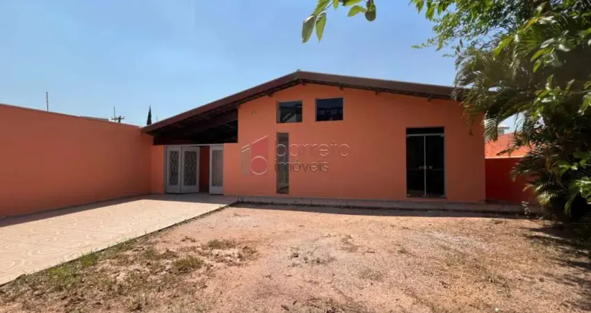 Casa para alugar em jardim das samambaias de 514.00m² com 5 quartos, 4 suites e 8 garagens