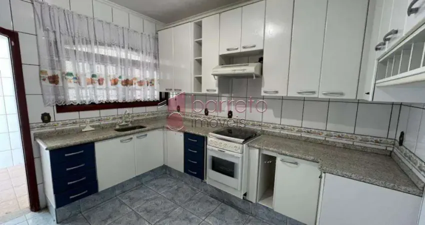 Casa para venda em jardim tannus de 255.00m² com 3 quartos, 1 suite e 3 garagens