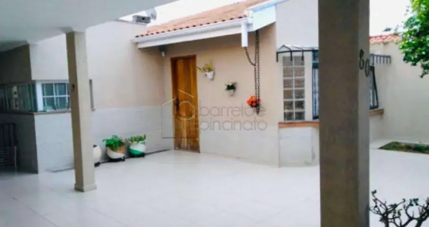 Sobrado para venda em jardim bandeiras de 230.00m² com 3 quartos, 1 suite e 3 garagens