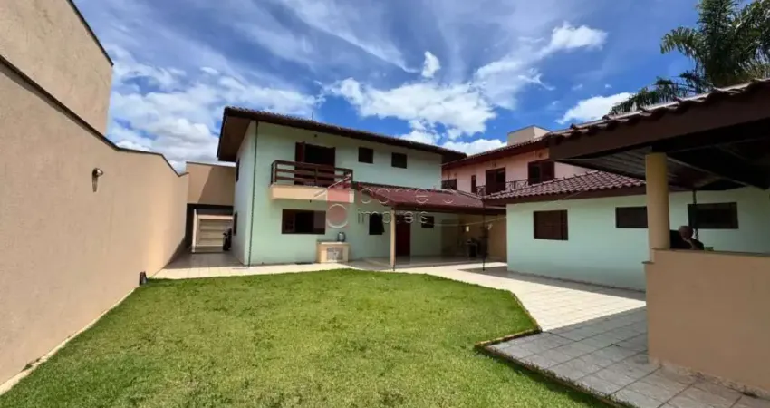 Sobrado para venda em jardim das samambaias de 342.00m² com 3 quartos, 3 suites e 4 garagens