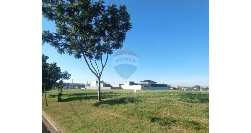 Terreno em condomínio fechado à venda na Rua Aparecida Maria Marqueti, 66, Residencial Himalaia, Lins