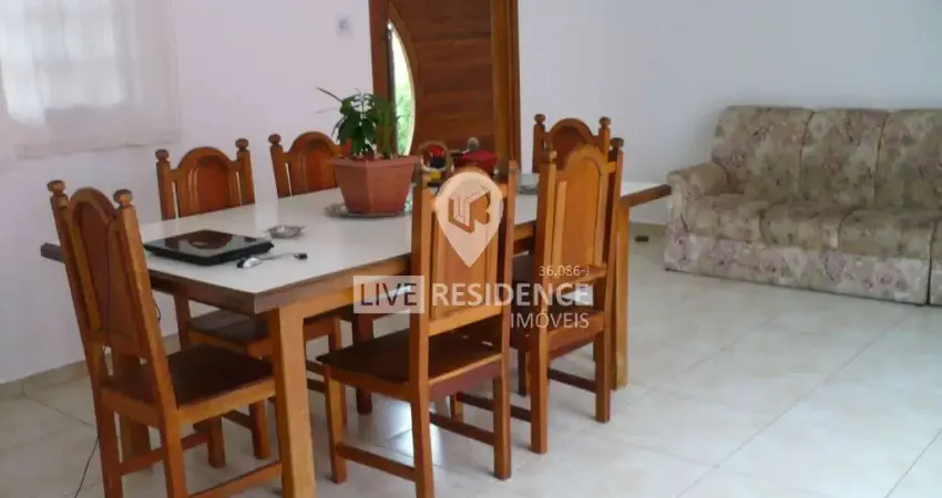 Casa para venda em centro de 252.00m² com 4 quartos, 1 suite e 3 garagens