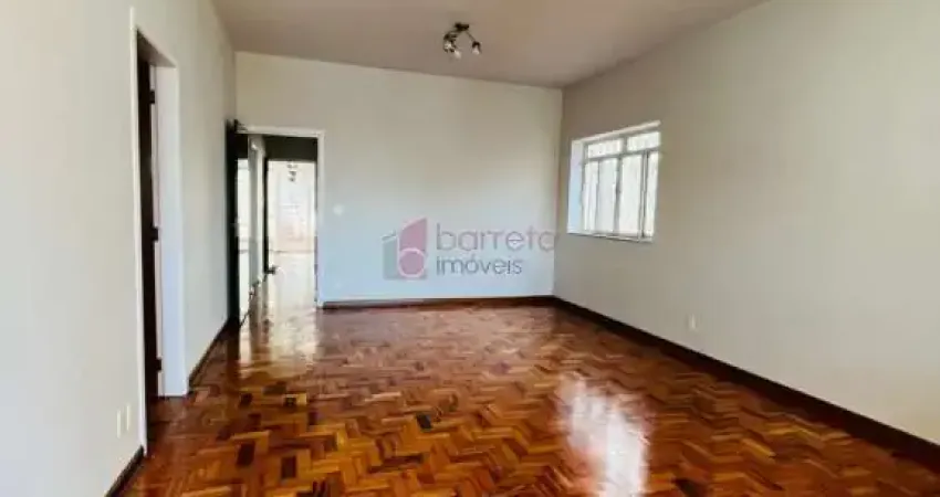 Casa para alugar em anhangabaú de 187.00m² com 5 quartos, 1 suite e 2 garagens