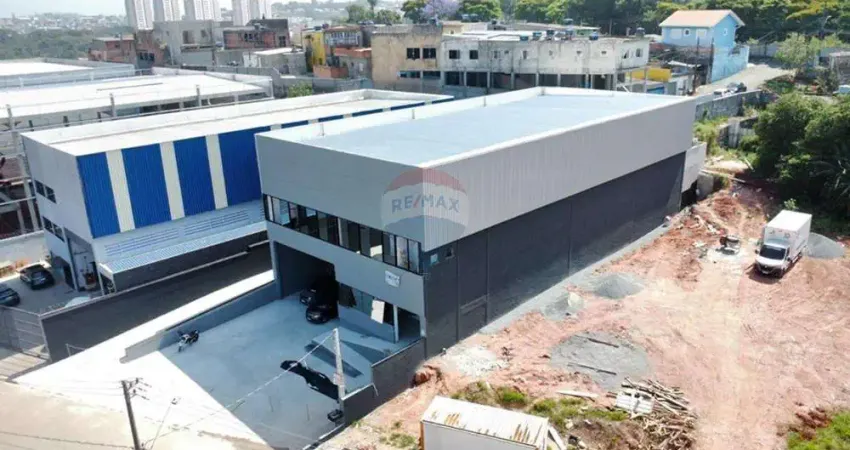Galpão / depósito / armazém para alugar em centro de 815.00m²