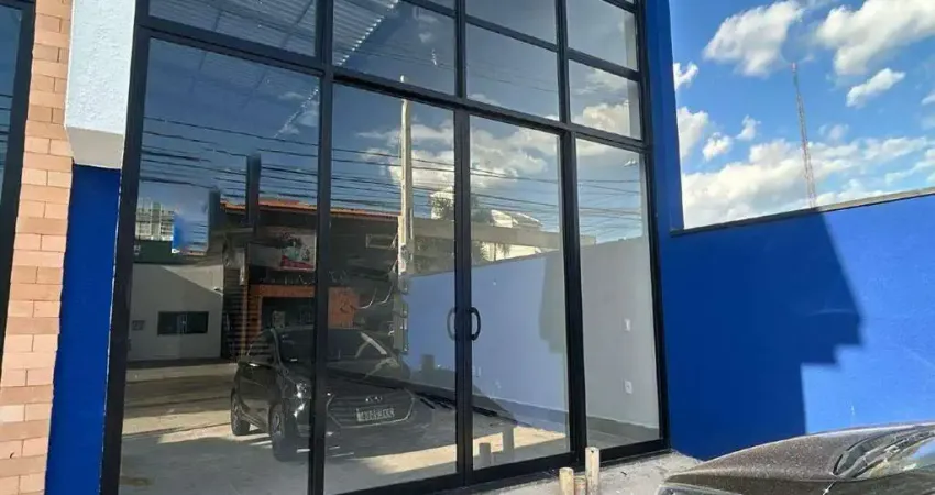 Sala comercial para alugar em centro de 177.00m² com 4 garagens
