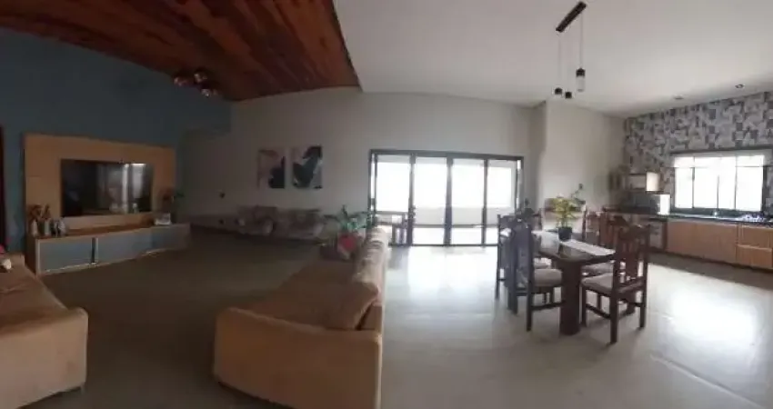 Casa para venda em residencial dos lagos de 1057.00m² com 3 quartos, 2 suites e 4 garagens