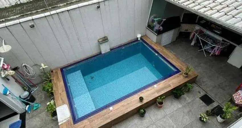 Sobrado para venda em ocian de 180.00m² com 3 quartos, 3 suites e 2 garagens