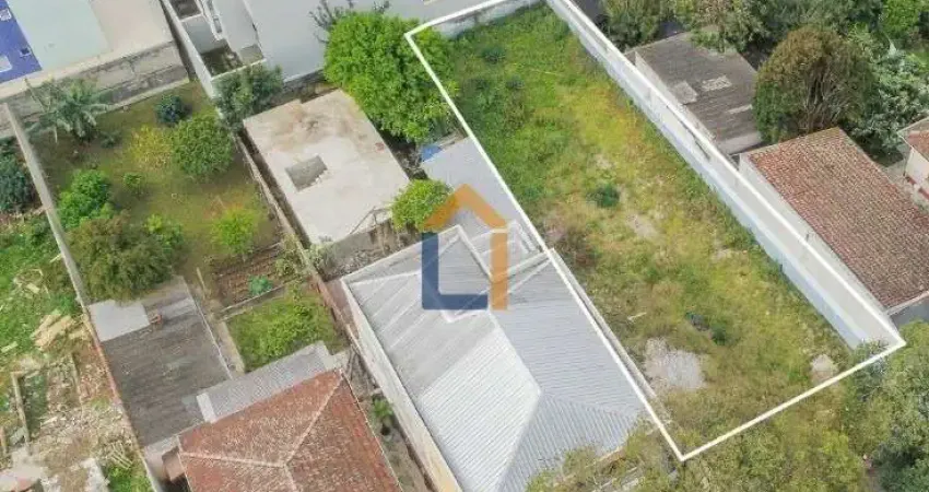 Terreno à venda na Rua Goiás, Água Verde, Curitiba
