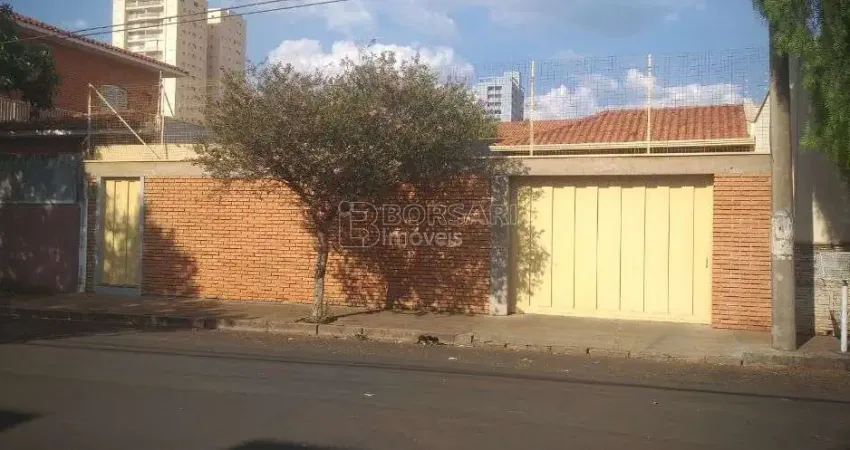 Casa para venda e aluguel em centro de 361.00m² com 3 quartos, 1 suite e 4 garagens