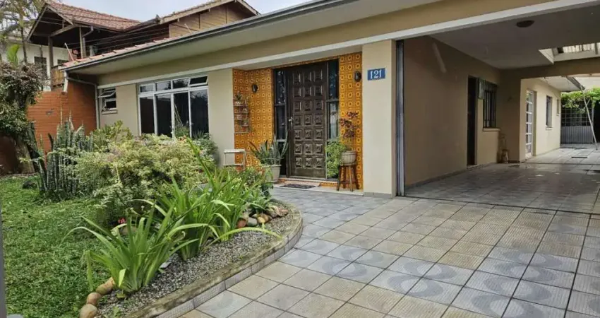 Casa para venda em fazendinha de 200.00m² com 3 quartos, 1 suite e 4 garagens