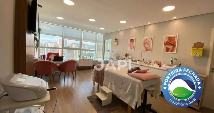 Sala comercial para venda em chácara urbana de 45.00m² com 1 garagem