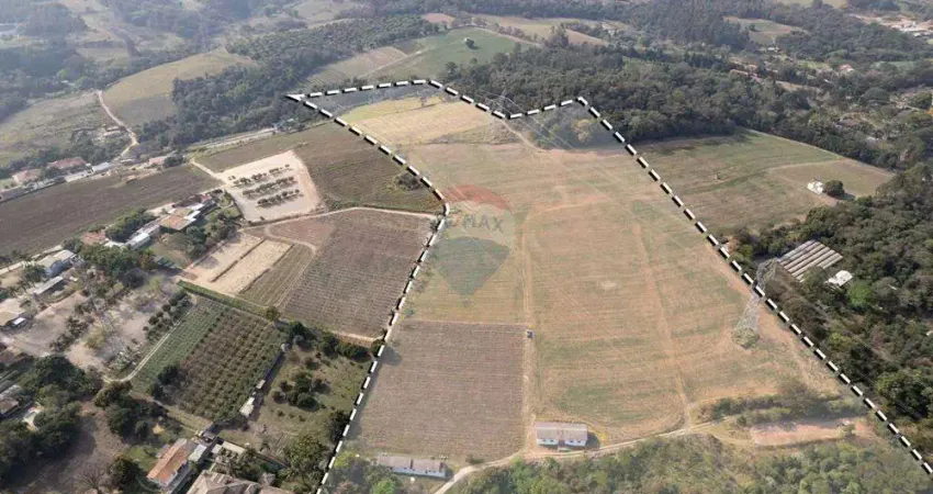 Chácara / sítio com 1 quarto à venda na Avenida Comendador Antônio Carbonari, 280, Traviú, Jundiaí