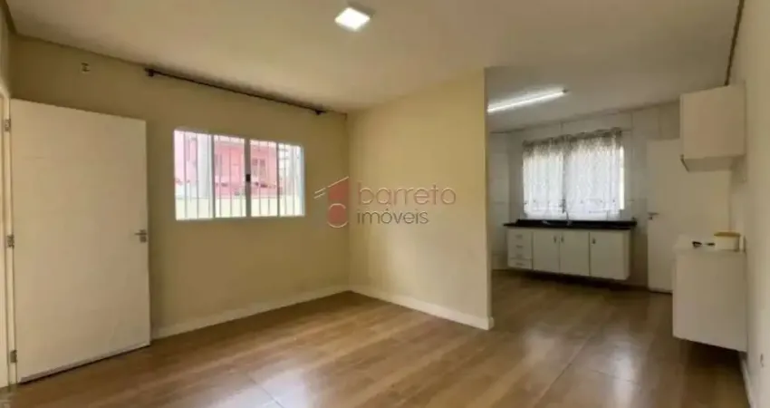 Casa para alugar em jardim tannus de 125.00m² com 3 quartos, 1 suite e 3 garagens