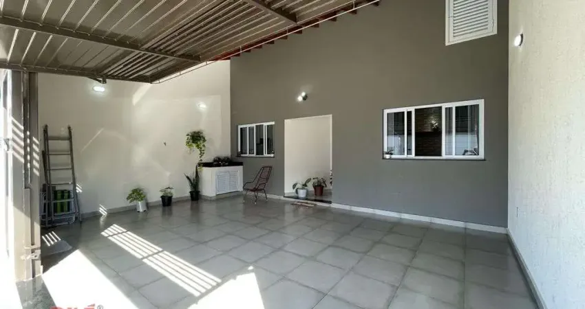 Casa para venda em jardim residencial nova veneza de 137.00m² com 3 quartos, 1 suite e 2 garagens