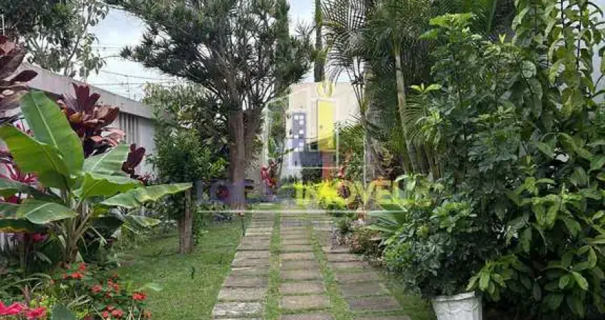 Casa para venda em candeias de 300.00m² com 5 quartos, 5 suites e 3 garagens